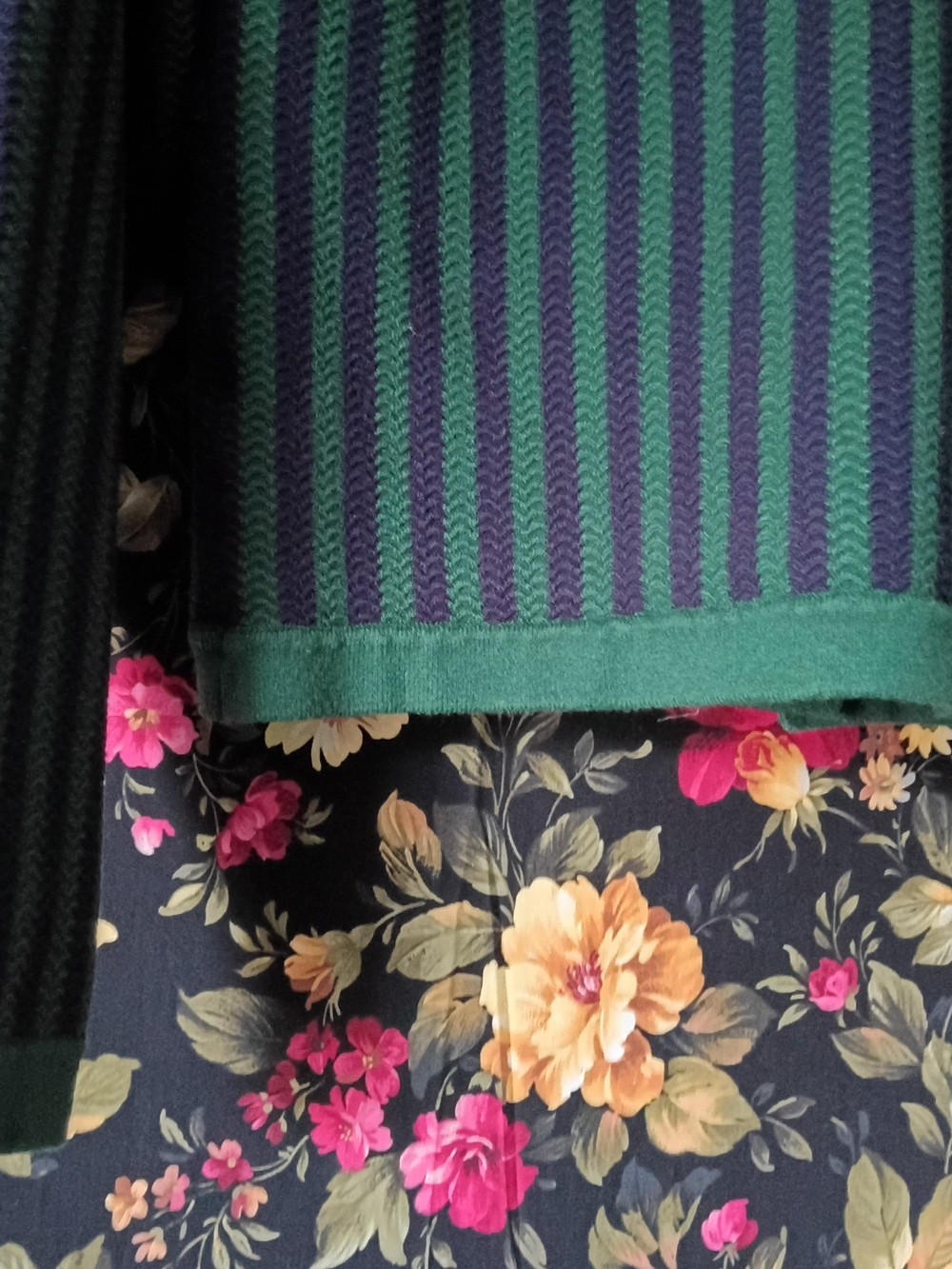 Emerson Lang Green & Navy Striped Button-Front Sweater Jacket - Picture 3 of 9